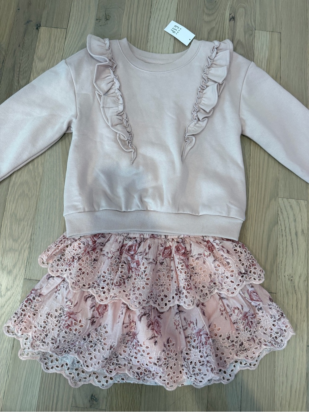 Gap loveshackfancy skort and sweatshirt NWT size 5